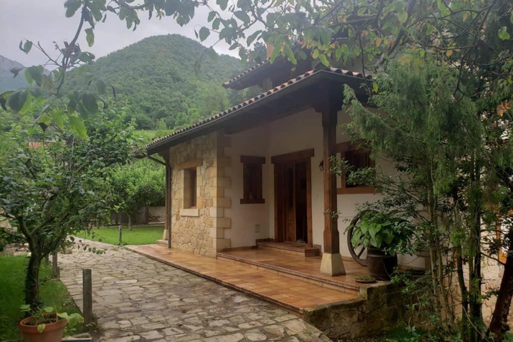 Villa Casa El Vinadal à Arguebanes Extérieur photo